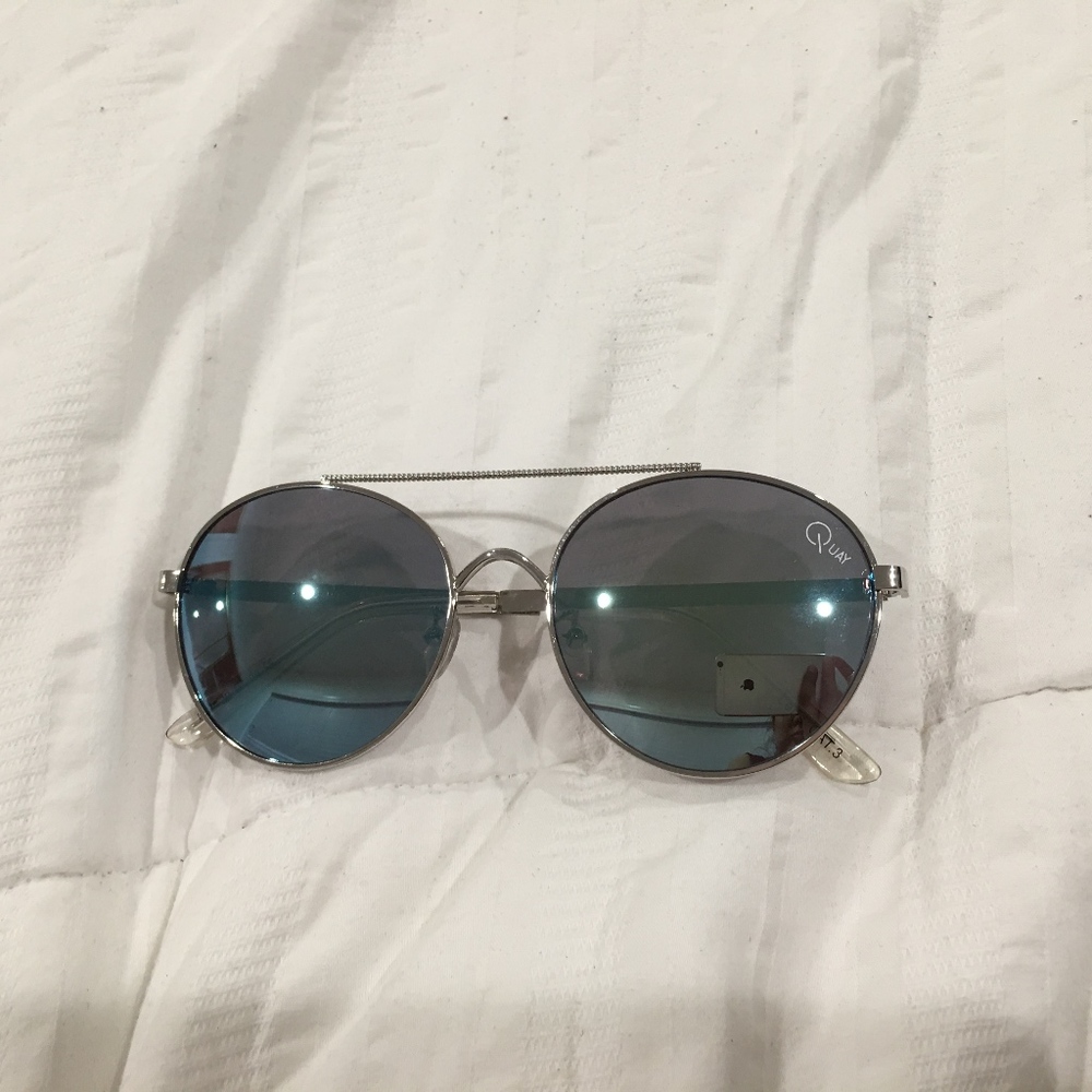 Quay Austrailia Blue and Silver Aviator Glasses